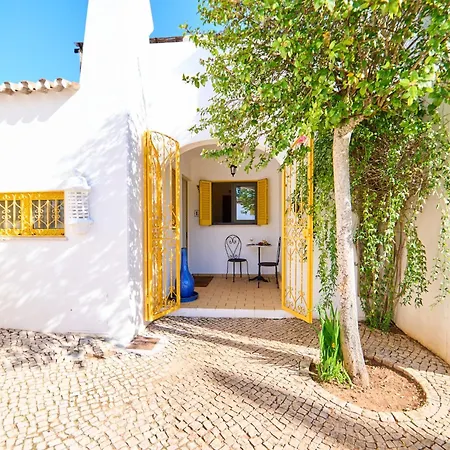 Holiday Home In Vilamoura Near Falesia Beach Σπίτι διακοπών *